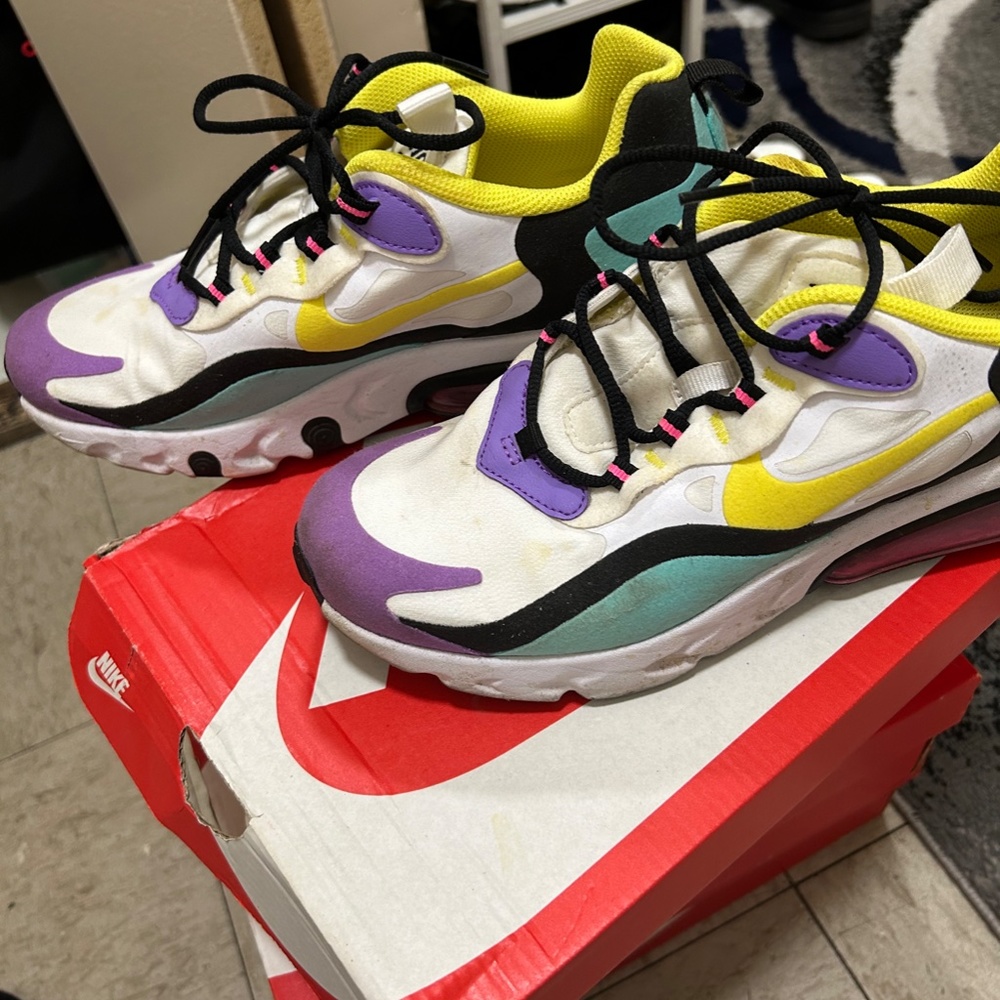 nike - Picture 2 of 5